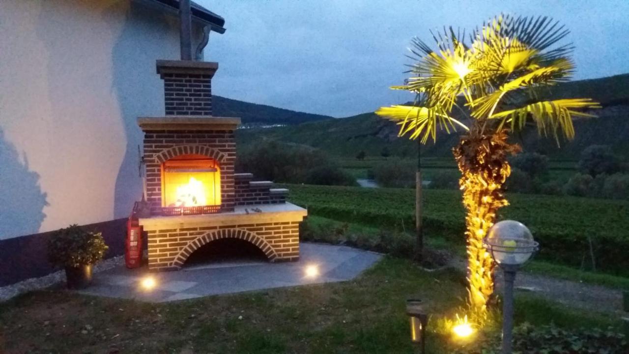 Weingut Licht-Stadtfeld Brauneberg Exteriér fotografie